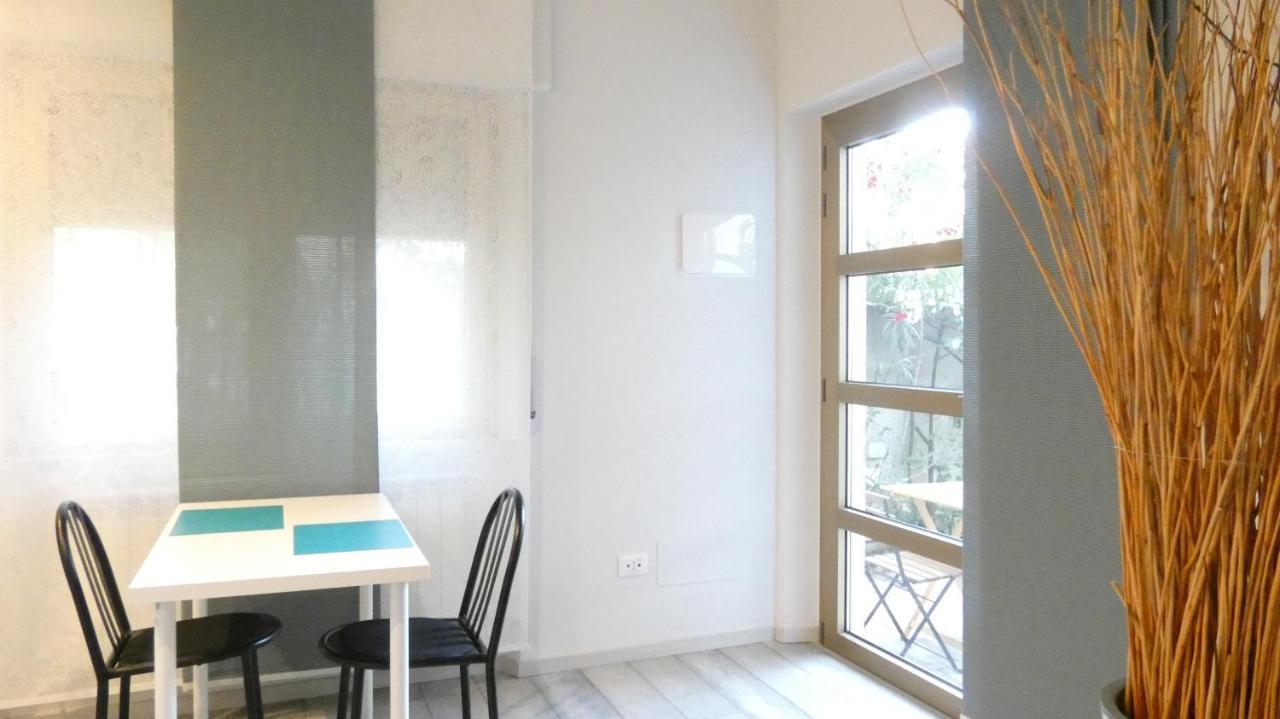 Buenretirope - Confortevoli Appartamentini Con Giardino Pescara Buitenkant foto