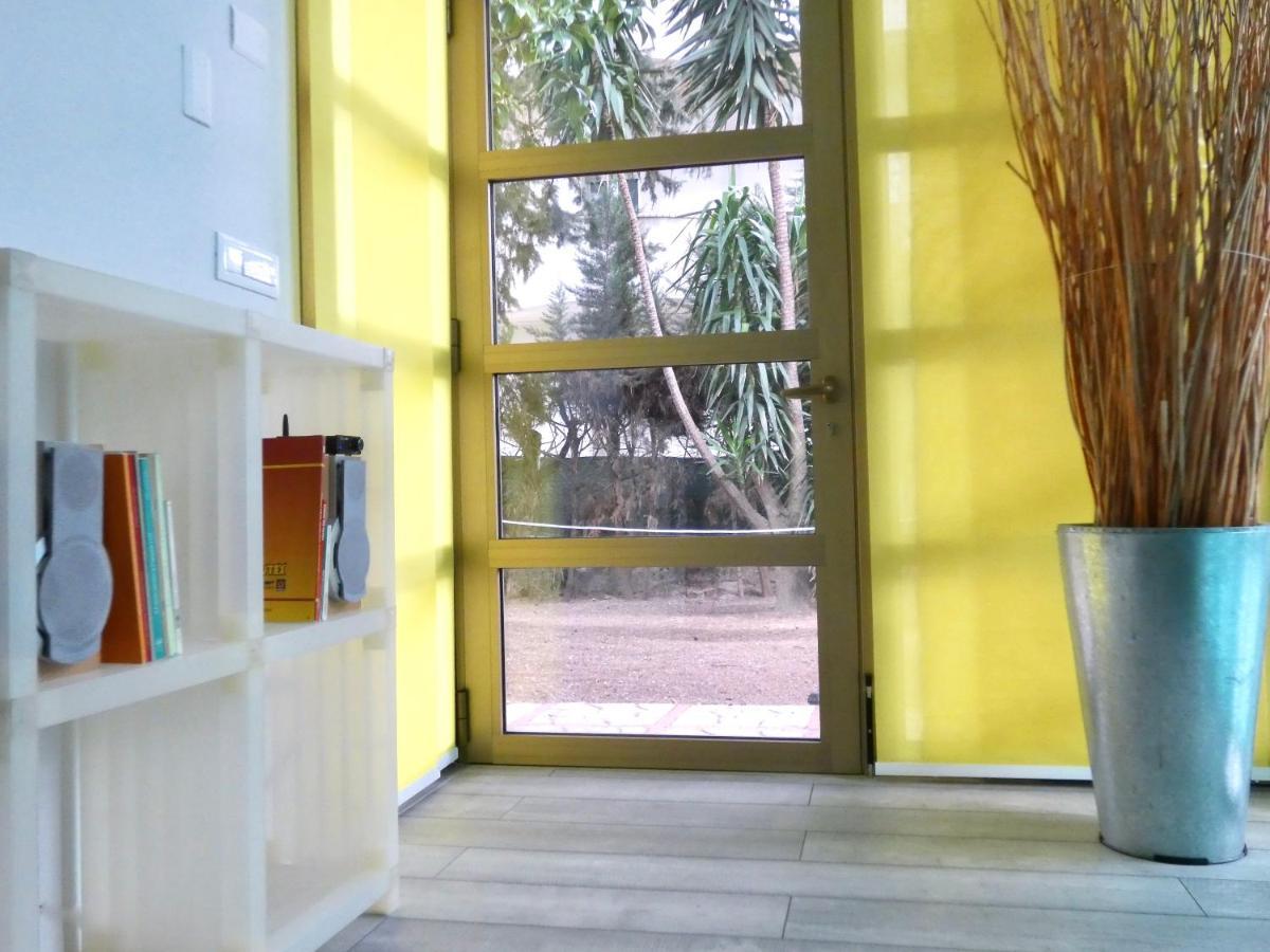 Buenretirope - Confortevoli Appartamentini Con Giardino Pescara Buitenkant foto